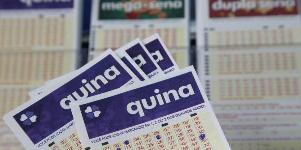 Resultado da Quina 5762 de hoje, segunda-feira (24/01); o vencedor receberá  prêmio de R$1,5 milhões, Loterias